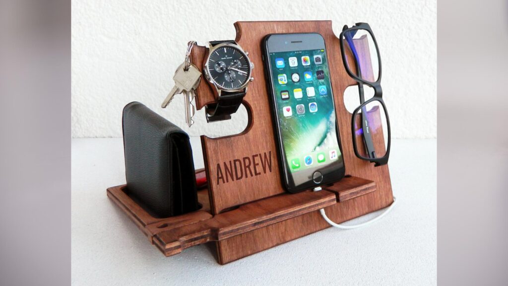 Wooden Docking Station For New Year Gift