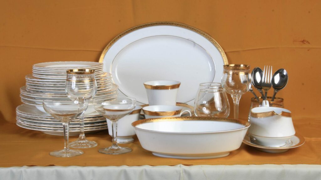 Fancy Crockery Sets Creative Wedding Gift