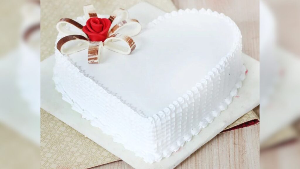 Heart Shape Vanilla Anniversary Cake Ideas